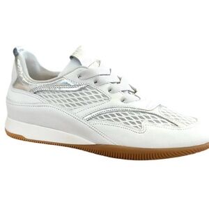 NWB Softwaves Sun Sneakers in White & Silver Mesh, EU 38= US Size 7.5